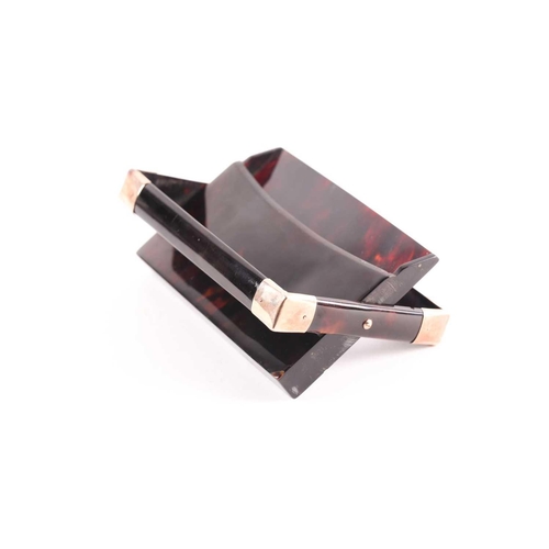 343 - An early 20th century rose gold mounted tortoiseshell card case; rectangular envelope style with hin... 