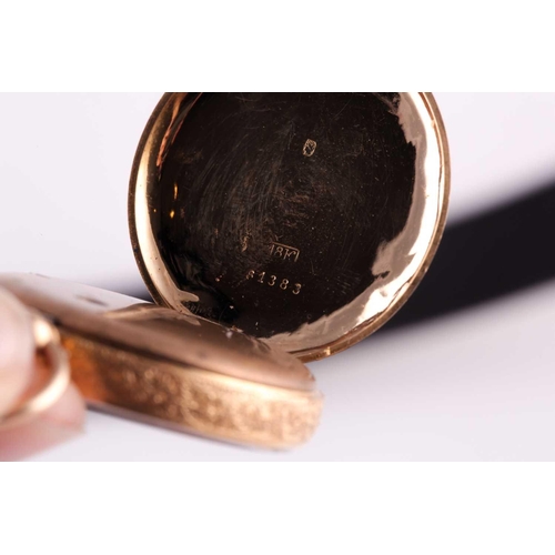 65 - A yellow metal pendant depicting the Virgin Mary with the Infant Jesus, depicting Jesus as an adult ... 