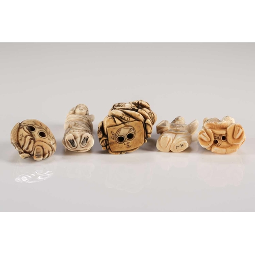 100 - A collection of five Japanese ivory netsuke, Meiji period. Including Fukurokuju, Ebisu and three oth... 