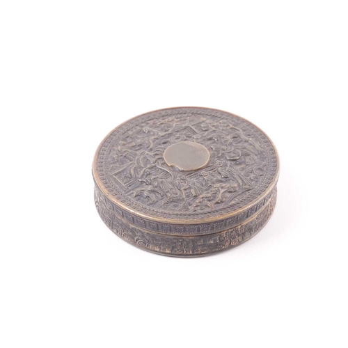 110 - A Chinese press moulded tortoiseshell snuff box, Qing, 19th century, the cover with vacant roundel f... 