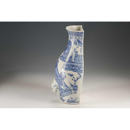 252 - A Chinese blue & white cistern, Qing, Qianlong, painted with court ladies and attendants below bands... 