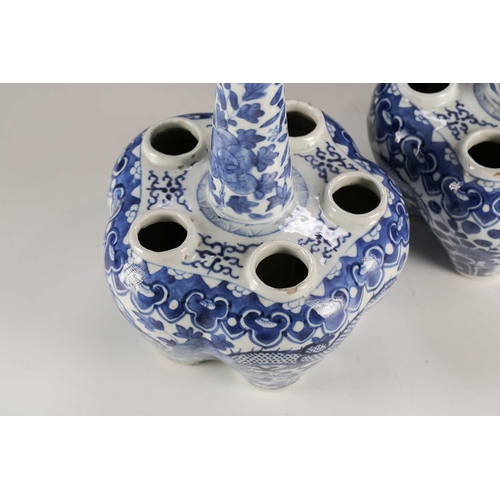 316 - A pair of Chinese blue & white quintal bulb vases, Qing, 19th century, each with artichoke mouth, th... 