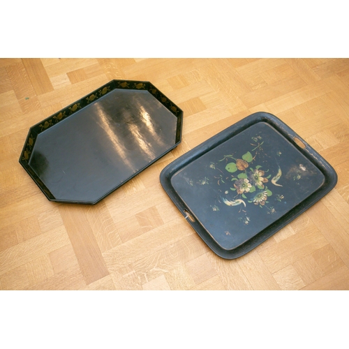 90 - A 19th century Pontypool or Usk rectangular black japanned toleware two handled tray decorated with ... 