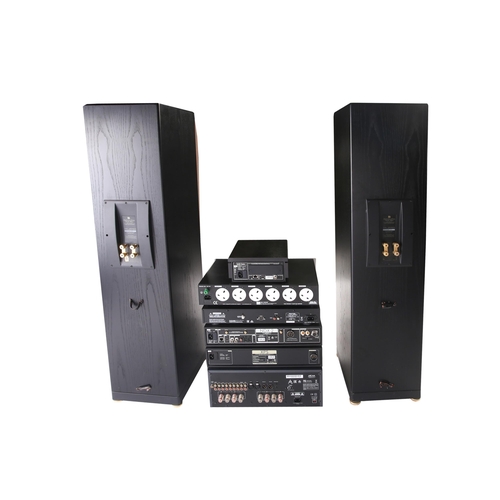 471 - An extensive and fine quality collection of Hi-Fi equipment, comprising a Naim PSU XPS-2 amplifier, ... 