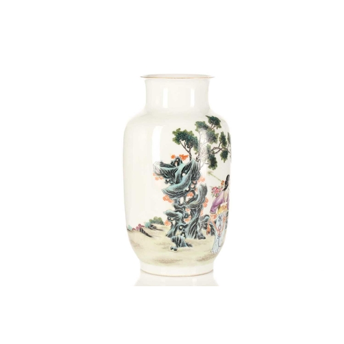 287 - A Chinese rolwagen vase, Republic period, finely painted with a lady with three attendants in a gard... 