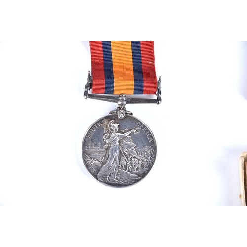 553 - A Queen Victoria South Africa medal, awarded to 5836 Pte G Howard The Queens, with Cape Colony clasp... 