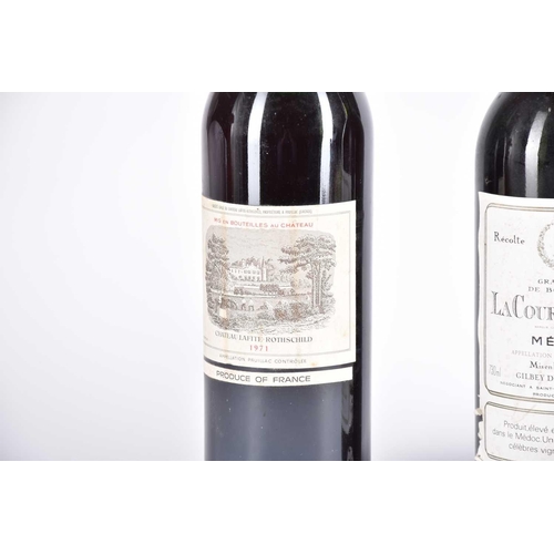 556 - A bottle of Chateau Lafite Rothschild, 1971, level at mid-shoulder, capsule good, together with a 19... 