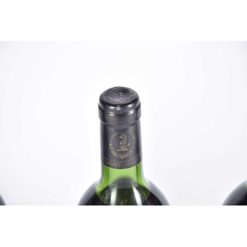 556 - A bottle of Chateau Lafite Rothschild, 1971, level at mid-shoulder, capsule good, together with a 19... 