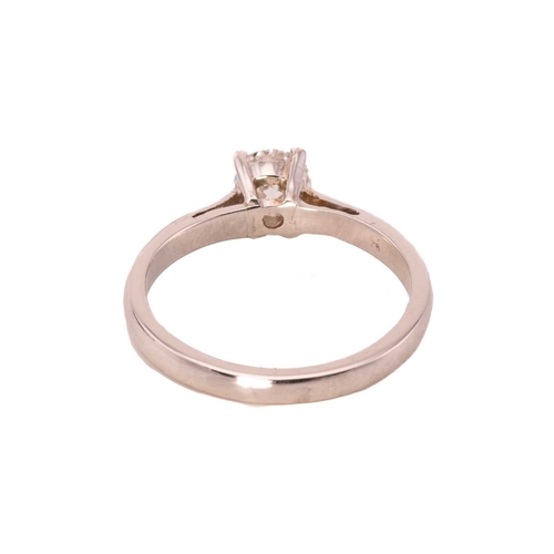 106 - A diamond solitaire ring in platinum, composed of a brilliant diamond with an estimated weight of 0.... 