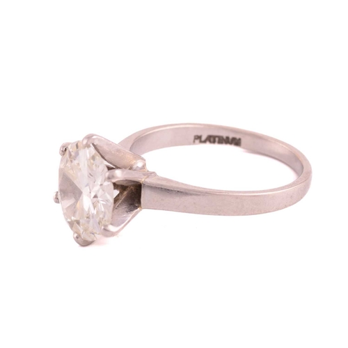 42 - A diamond solitaire ring in platinum, featuring a brilliant diamond with an estimated weight of 3.87... 