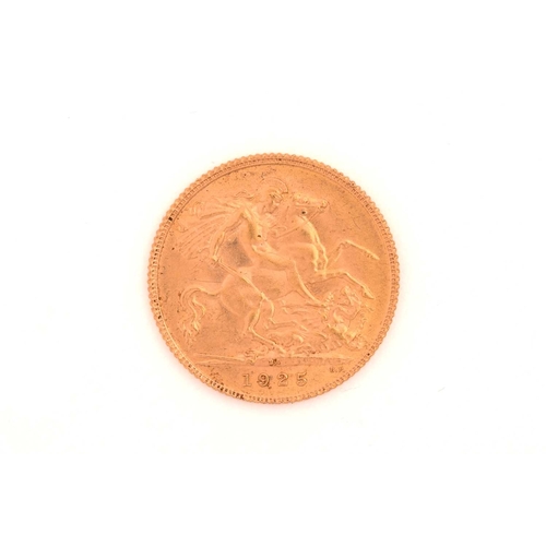 272 - A George V South African Mint half sovereign gold coin, dated 1925, total weight of item 4.0 grams.