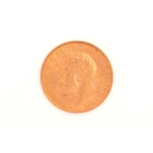 272 - A George V South African Mint half sovereign gold coin, dated 1925, total weight of item 4.0 grams.