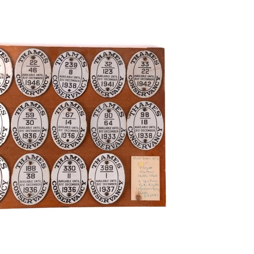 188 - A collection of early 20th century Thames Conservancy enamel plates / licences, dating from 1915 - 1... 