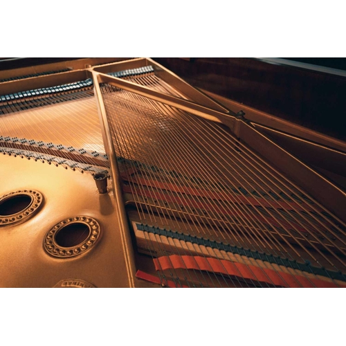 210 - A Steinway of New York baby grand piano No 212527 (1922) with rosewood case. The cast iron inner fra... 