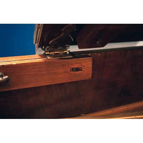 210 - A Steinway of New York baby grand piano No 212527 (1922) with rosewood case. The cast iron inner fra... 