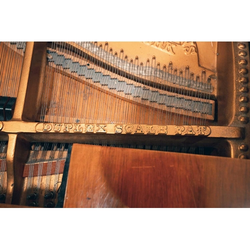 210 - A Steinway of New York baby grand piano No 212527 (1922) with rosewood case. The cast iron inner fra... 