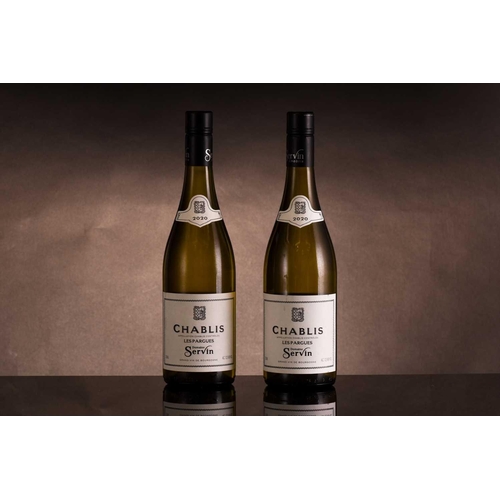 240 - Fourteen bottles of assorted white wine, to include 2020 Chablis Les Pargues Servin (x2), 2020 Domai... 