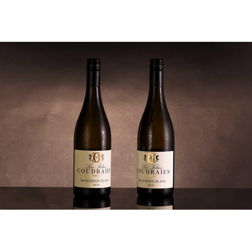 240 - Fourteen bottles of assorted white wine, to include 2020 Chablis Les Pargues Servin (x2), 2020 Domai... 