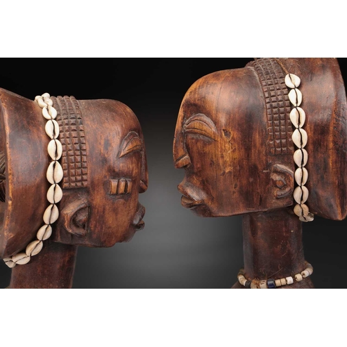 99 - A Luba/Hemba bowl bearer group, Democratic Republic of Congo, the cover with two zoomorphic figures ... 