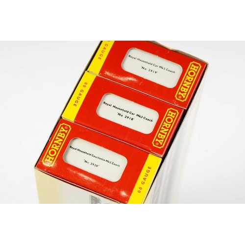 313 - A boxed Hornby Railways R2370 'Royal Train' pack, together with R4197 Royal Train Coach pack and R20... 