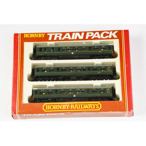 324 - A Hornby OO gauge R665 Eurostar Class 373 4-car electric multiple unit, boxed, together with a R4013... 