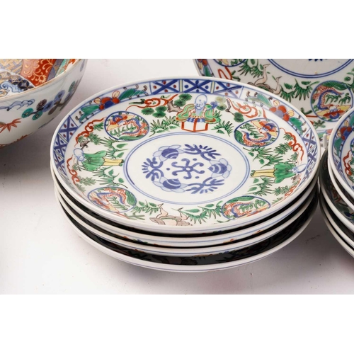 155 - A collection of Japanese imari porcelain, Meiji - Taisho, comprising a large bowl, the exterior pain... 