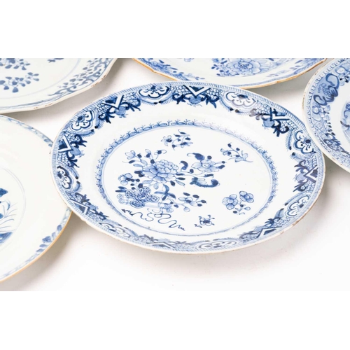 156 - A collection of Chinese export blue & white porcelain plates, Qing, 18th century, comprising a large... 