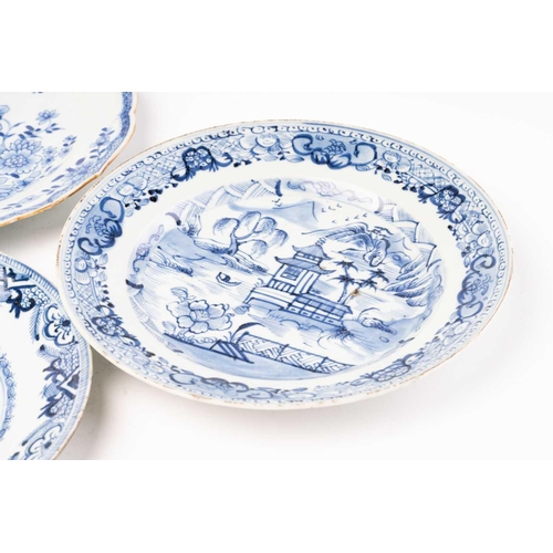 156 - A collection of Chinese export blue & white porcelain plates, Qing, 18th century, comprising a large... 