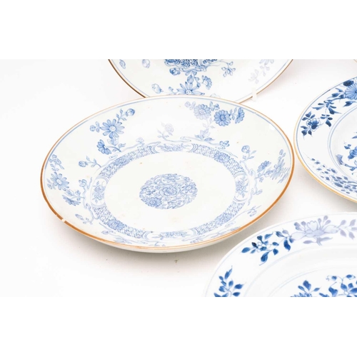 156 - A collection of Chinese export blue & white porcelain plates, Qing, 18th century, comprising a large... 