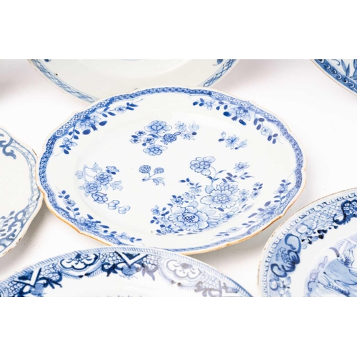 156 - A collection of Chinese export blue & white porcelain plates, Qing, 18th century, comprising a large... 