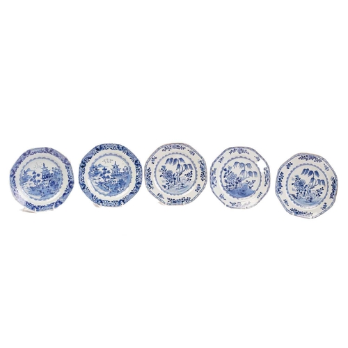 167 - A collection of Chinese blue & white export porcelain, Qing, 18th/19th century, comprising five octa... 