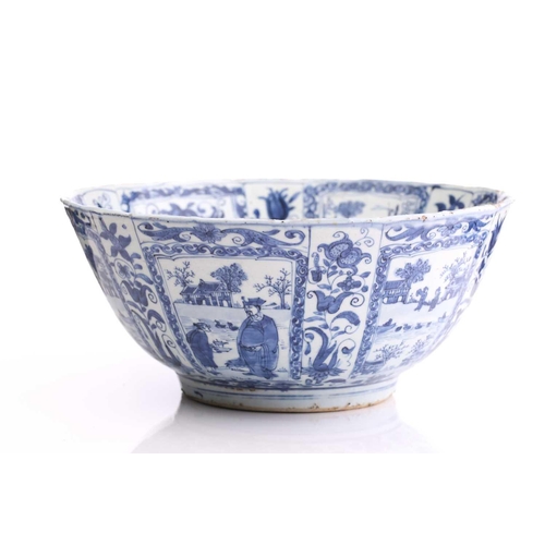 215 - A Chinese blue & white porcelain Kraak bowl, Wanli (1573 - 1619), the interior centre painted with a... 