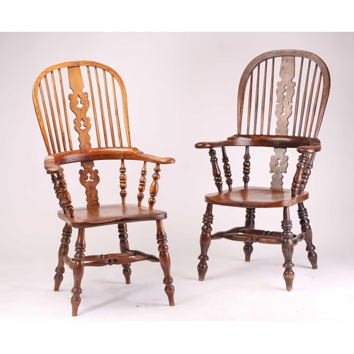 292 - Two similar19th/20th-century Yorkshire-type Windsor open armchairs with hoop backs, pierced splats a... 