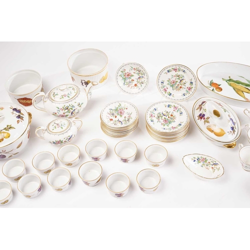 408 - An Aynsley Pembroke pattern part tea service, with eight cups, eleven saucers, twelve side plates, s... 