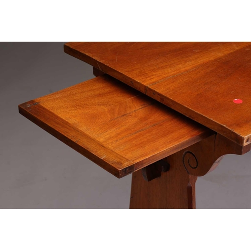 18 - Hudson Dodswell of Manchester; a mahogany 