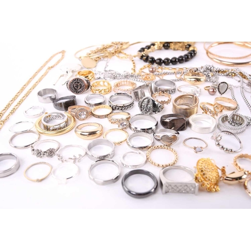 278 - A lot consisting of assorted base metal jewellery, including examples of Indian-styled jewellery, so... 