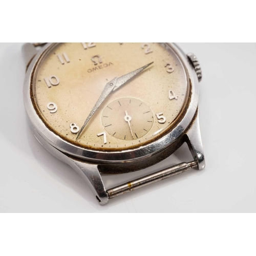 391 - A vintage Omega wristwatch, featuring a hand-wound, mechanical Swiss-made movement caliber: 266, in ... 