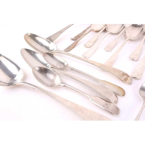 476 - A mixed collection of mostly 19th/20th century silver spoons to include six 