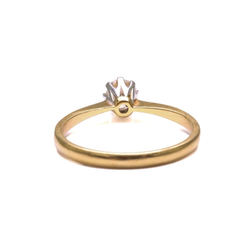 95 - A diamond solitaire ring in 18ct gold, featuring a 4.5 x 4.2 x 3.6 mm old-European diamond in an eig... 