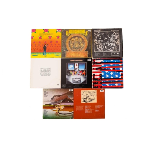 213 - Grateful Dead: 17 vinyl albums, comprising 'Wake of the Flood', 'Grateful Dead', 'Go to Heaven', 'Vi... 