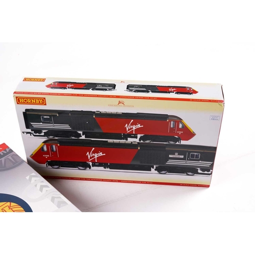 401 - A boxed Hornby OO Gauge R2704 Virgin Trains Class 43 HST, together with a Hornby Train Pack - R2297D... 