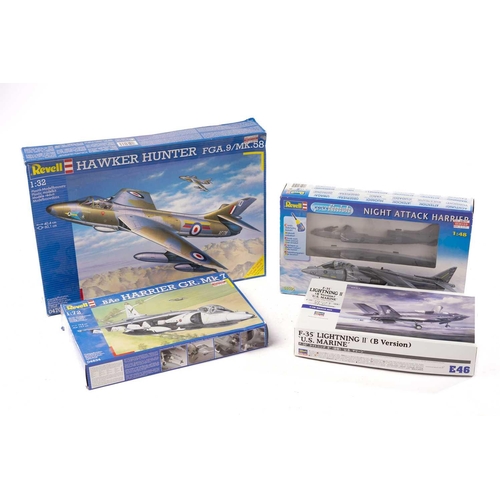 427 - Three boxed Revell model aeroplane kits, apparently unbuilt, numbered 04703, 04634 and 04595, togeth... 