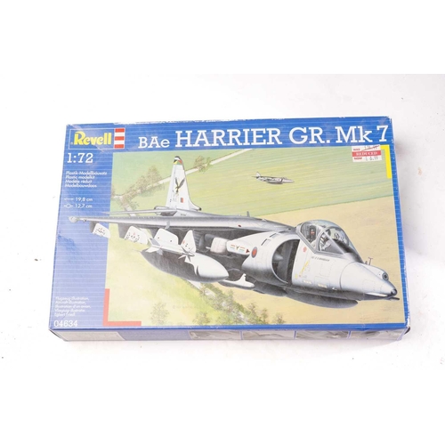 427 - Three boxed Revell model aeroplane kits, apparently unbuilt, numbered 04703, 04634 and 04595, togeth... 