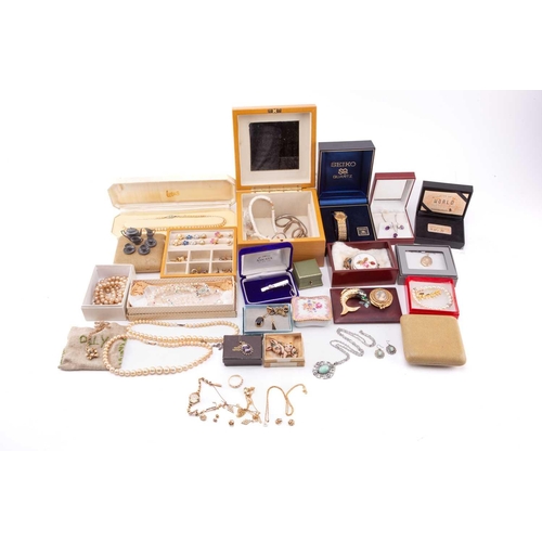 10 - A collection of mixed collection of costume and other jewellery including a Seiko quartz watch, boxe... 