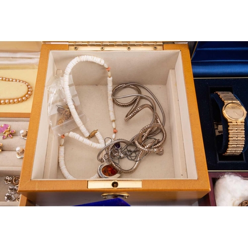 10 - A collection of mixed collection of costume and other jewellery including a Seiko quartz watch, boxe... 