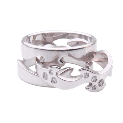 200 - Georg Jensen - 'Fusion' three-piece ring in 18ct white gold, consists of both end and centre rings t... 