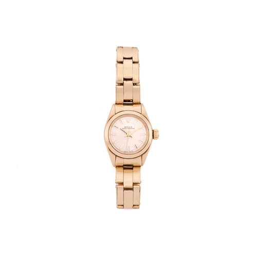 290 - A Rolex Oyster Perpetual Lady's wristwatch, featuring a Swiss-made automatic movement in a yellow me... 