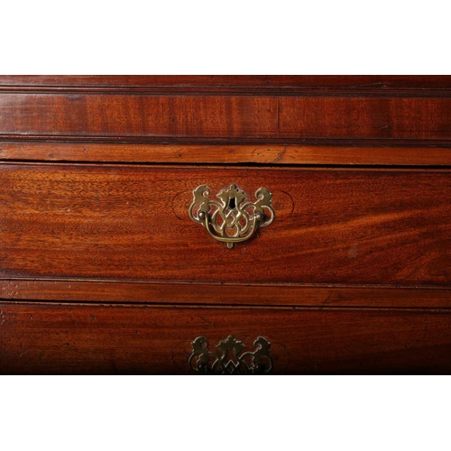 115 - A George III mahogany chest on chest, the upper section with two short over three long drawers and t... 