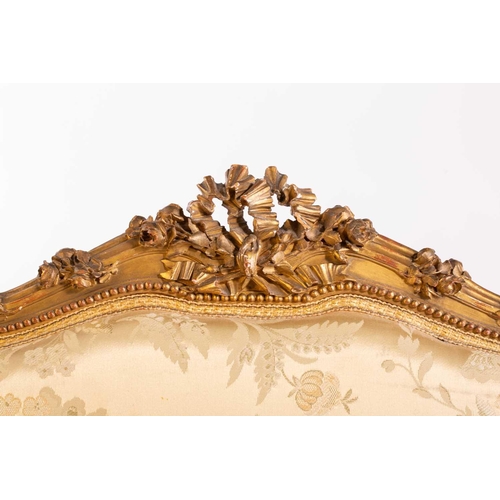 116 - In the manner of Antoine Gaillard; a finely carved wood and gilt gesso fauteuil, 19th century, with ... 