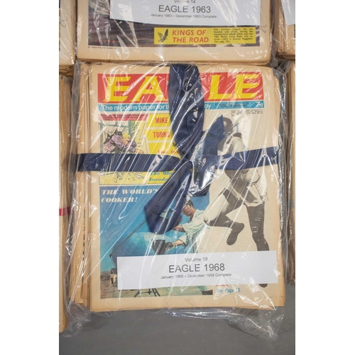 188 - A complete run of the first set of Eagle comics, (997 issues in 20 volumes), 1950-1969, to include i... 